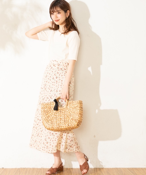 natural couture(ナチュラルクチュール)の「いろいろ花マーメイドスカート(スカート・レディース・ベージュ/レッド/オフホワイト/アイボリー/ブラック・FREE)」の12枚目の写真