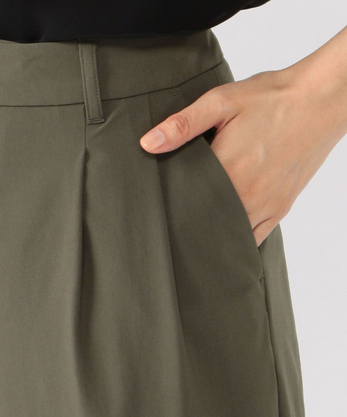 A/C DESIGN BY ALPHA CUBIC（エーシーデザインバイアルファキュービック）の「【COOLER TOUCHシリーズ】冷感タックテーパードパンツ（その他パンツ・レディース・ブラウン/カーキ/ブラック/ネイビー・61/64/70/67）」の10枚目の写真