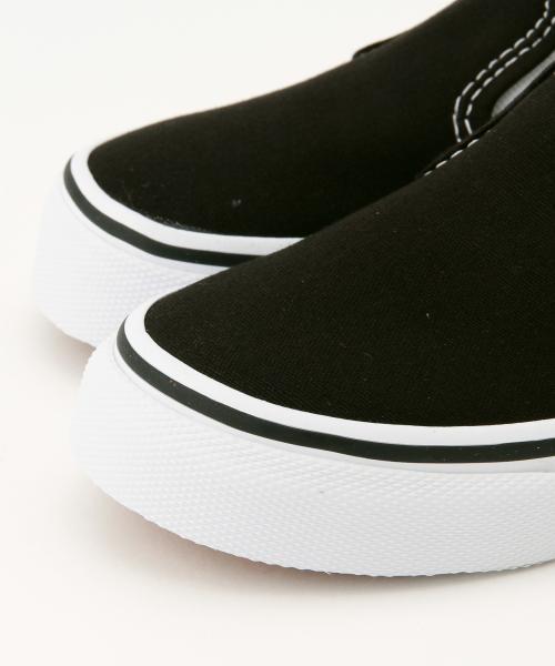 VANS（バンズ）の「VANS / CLASSIC SLIP-ON (13～21cm)（スニーカー・キッズ・ブラック/ブルー系その他・9(14cm)/8(13cm)/13(18cm)/Y2(20cm)/Y3(21cm)/10(15cm)/Y1(19cm)/12(17cm)/11(16cm)/Y4(22cm)）」の5枚目の写真