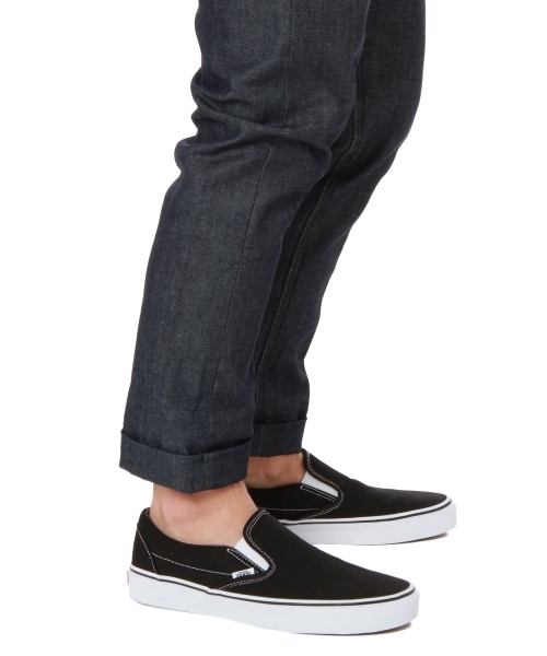 BEAUTY&YOUTH UNITED ARROWS（ビューティーアンドユースユナイテッドアローズ）の「＜VANS＞ CLASSIC SLIP-ON/スリッポン ¨◆（スニーカー・メンズ・ブラック/ホワイト・10/7h/9/11/8/8h/9h）」の9枚目の写真