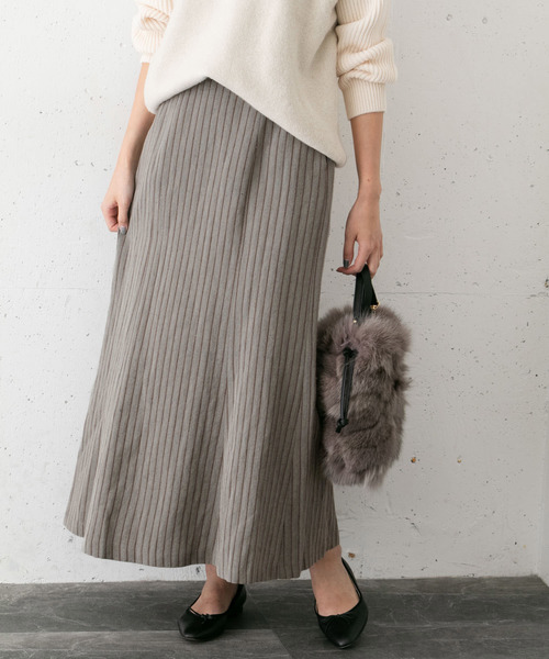 URBAN RESEARCH ROSSO(アーバンリサーチロッソ)の「ウールリネンヘリンボンスカート∴(スカート・レディース・ベージュ/グレー・36/38)」の2枚目の写真