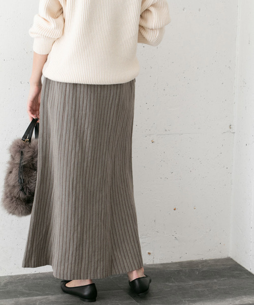 URBAN RESEARCH ROSSO(アーバンリサーチロッソ)の「ウールリネンヘリンボンスカート∴(スカート・レディース・ベージュ/グレー・36/38)」の4枚目の写真