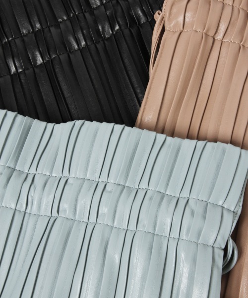 GLOBAL WORK（グローバルワーク）の「プリーツキンチャク/868719（ショルダーバッグ・レディース・ブラック/ライトブルー/ブラウン/アイボリー・FREE）」の11枚目の写真