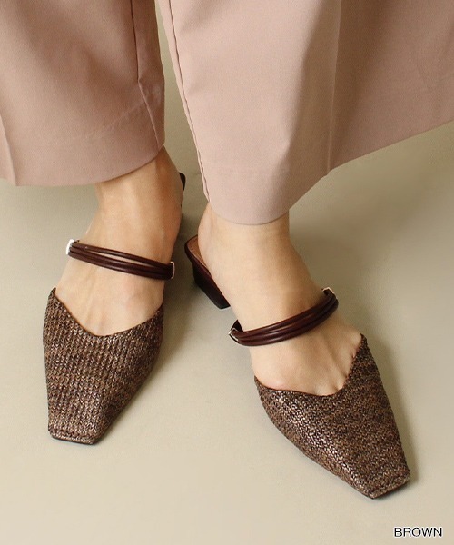 RANDA（ランダ）の「ソフトスクエアトゥミュールシューズ（パンプス・レディース・ブラック/ベージュ/ブラウン・LL/M/L/S）」の4枚目の写真