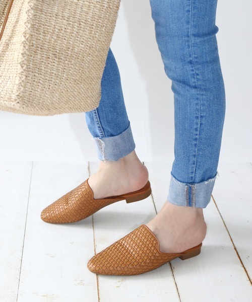 Fin（フィン）の「メッシュフラットミュール（サンダル・レディース・ブラック/アイボリー/キャメル・LL/S/M/L）」の12枚目の写真