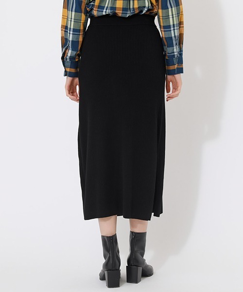 AZUL by moussy（アズールバイマウジー）の「WRAP TIGHT KNIT SKIRT/ダブルラップタイトニットスカート（スカート・レディース・ブラック/カーキ・SMALL/MEDIUM）」の7枚目の写真