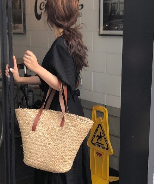 ABITOKYO(アビトーキョー)の「ウエストマーク タックロング リネンライクワンピース(ワンピース・レディース・ホワイト/ブラック/ブルーグレー/ベージュ/ライトグレー/ライトパープル/ダークグレー/ダークグリーン/ネイビー/ブラウン/ホワイト系その他/ブルー系その他/サックスブルー/ミント・FREE)」の17枚目の写真