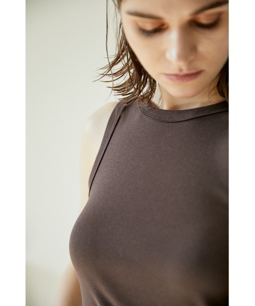 BLACK BY MOUSSY（ブラックバイマウジー）の「2way high twist tank top（2ウェイハイツイストタンクトップ）（タンクトップ・レディース・ブラウン/ブルー/ホワイト/ライトカーキ・FREE）」の10枚目の写真