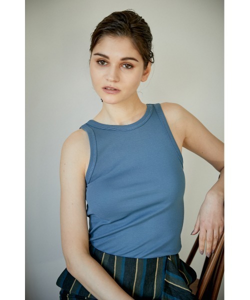 BLACK BY MOUSSY（ブラックバイマウジー）の「2way high twist tank top（2ウェイハイツイストタンクトップ）（タンクトップ・レディース・ブラウン/ブルー/ホワイト/ライトカーキ・FREE）」の12枚目の写真