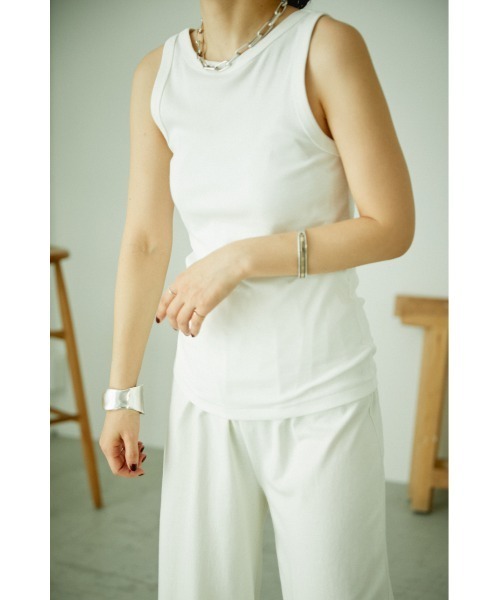 BLACK BY MOUSSY（ブラックバイマウジー）の「2way high twist tank top（2ウェイハイツイストタンクトップ）（タンクトップ・レディース・ブラウン/ブルー/ホワイト/ライトカーキ・FREE）」の19枚目の写真