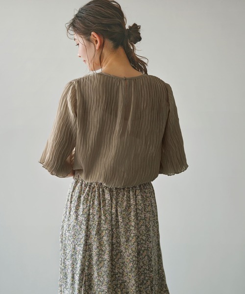 ５分袖シフォンプリーツブラウス