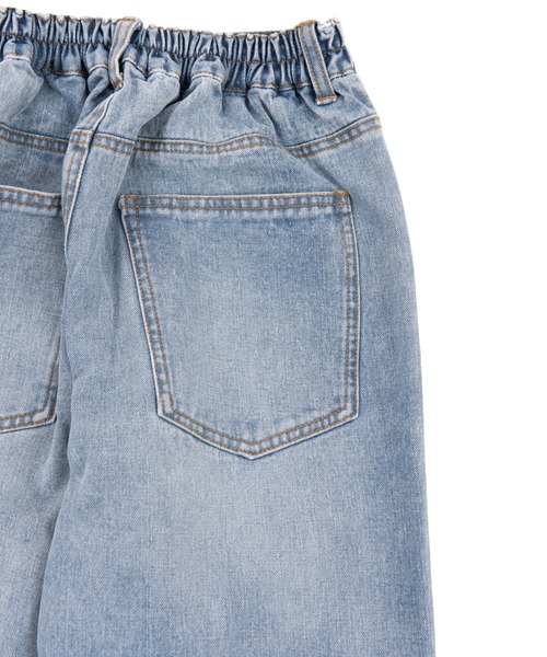 PUNYUS（プニュズ）の「スリットデニムパンツ（デニムパンツ・レディース・ライトブルー/インディゴブルー/ホワイト・1/2/4/3）」の15枚目の写真