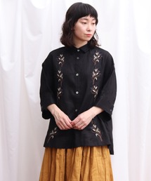 すみれの花刺しゅう フレアシャツ