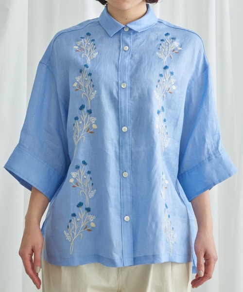 Lene（レネ）の「すみれの花刺しゅう　フレアシャツ（シャツ/ブラウス・レディース・ブラック/ブルー/アイボリー・FREE）」の17枚目の写真