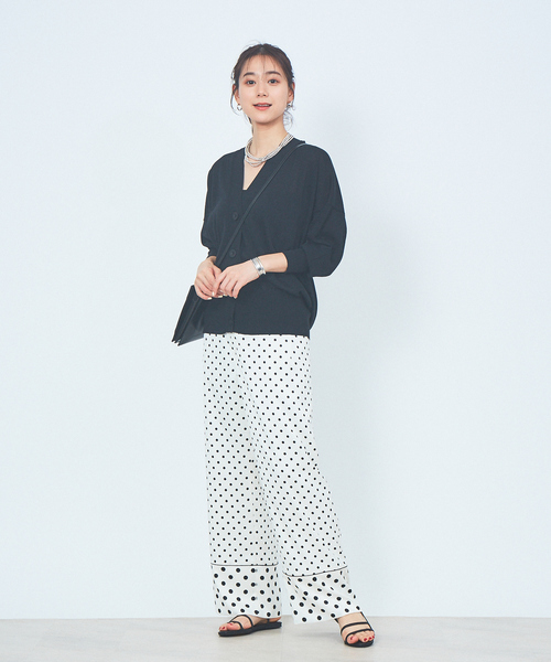 Rouge vif（ルージュヴィフ）の「Vネックオーバーカーディガン（カーディガン/ボレロ・レディース・ホワイト/ベージュ/ブラック/オフホワイト/ベージュ系その他/ブラック系その他/ピンク・フリー）」の22枚目の写真