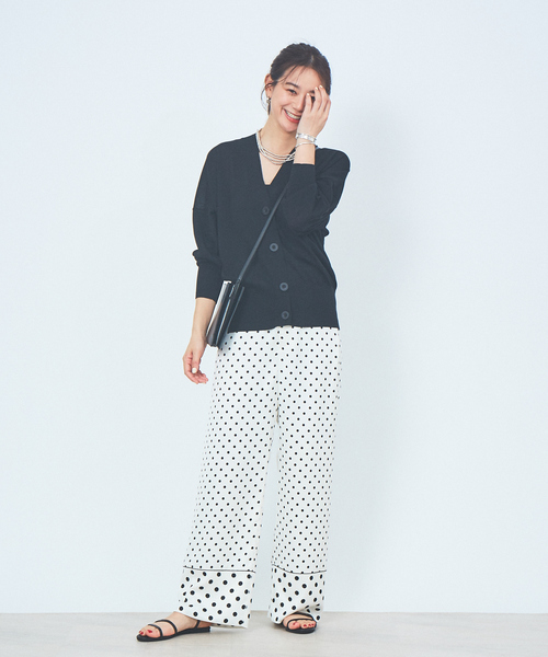 Rouge vif（ルージュヴィフ）の「Vネックオーバーカーディガン（カーディガン/ボレロ・レディース・ホワイト/ベージュ/ブラック/オフホワイト/ベージュ系その他/ブラック系その他/ピンク・フリー）」の15枚目の写真