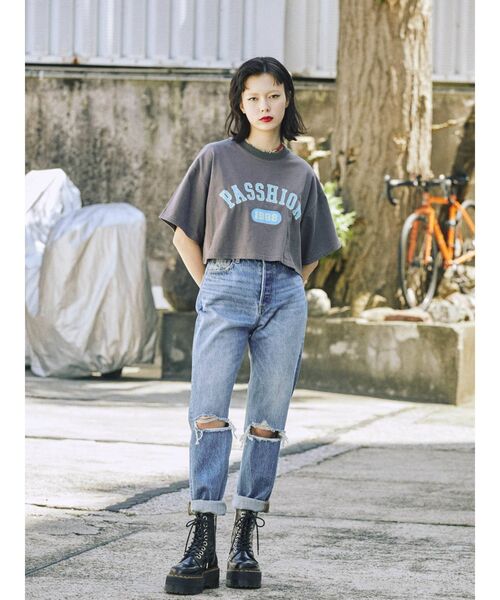 jouetie(ジュエティ)の「カレッジロゴTシャツ(Tシャツ/カットソー・レディース・オフホワイト/ブラック/ネイビー・MEDIUM)」の18枚目の写真