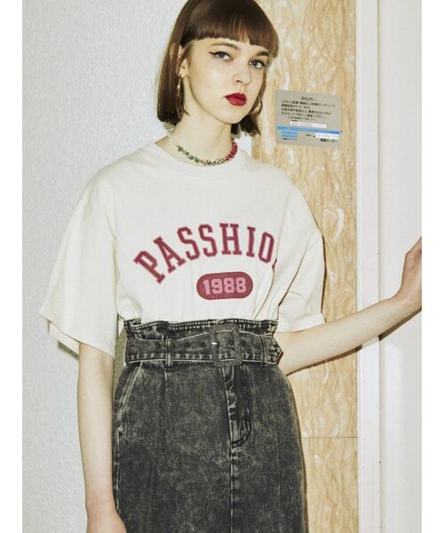 jouetie(ジュエティ)の「カレッジロゴTシャツ(Tシャツ/カットソー・レディース・オフホワイト/ブラック/ネイビー・MEDIUM)」の7枚目の写真