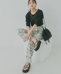 KBF+ | KBF+　ラインフラワーワイドパンツ(その他パンツ)