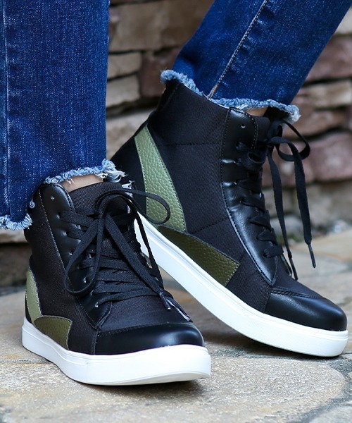 チチカカ（チチカカ）の「カラースキームハイカットスニーカー（スニーカー・レディース・ベージュ/ブラック/グレー・MEDIUM/LARGE）」の2枚目の写真