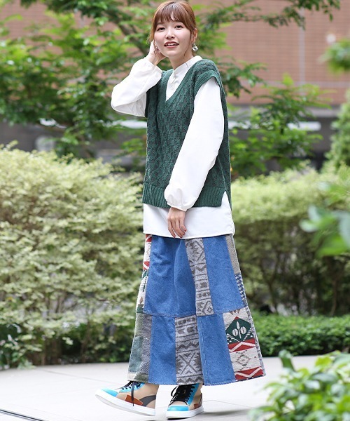 チチカカ（チチカカ）の「カラースキームハイカットスニーカー（スニーカー・レディース・ベージュ/ブラック/グレー・MEDIUM/LARGE）」の10枚目の写真