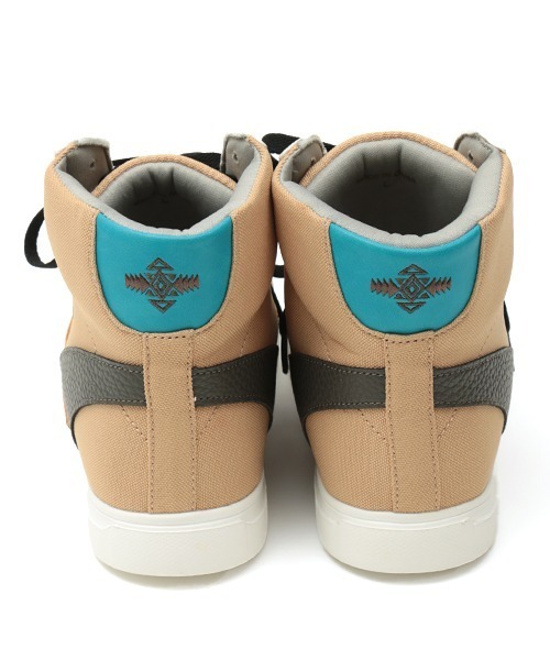 チチカカ（チチカカ）の「カラースキームハイカットスニーカー（スニーカー・レディース・ベージュ/ブラック/グレー・MEDIUM/LARGE）」の18枚目の写真