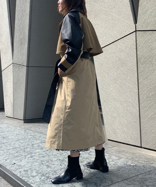 Chez toi（シェトワ）の「バイカラートレンチコート（トレンチコート・レディース・ブラック/ベージュ/カーキ・FREE）」の10枚目の写真