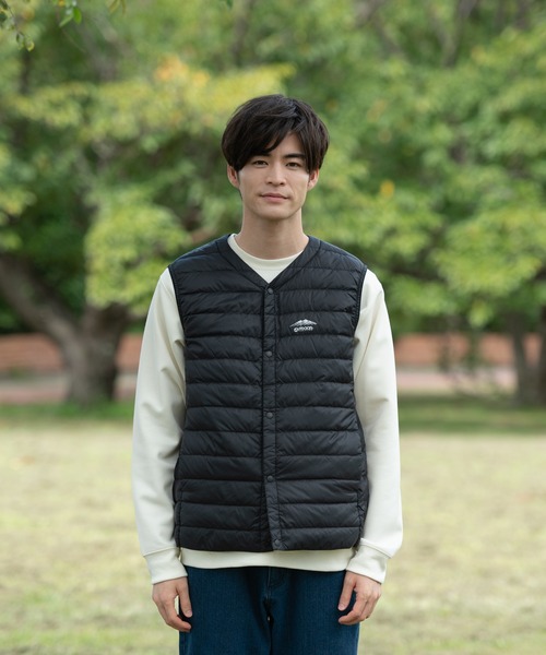 OUTDOOR PRODUCTS（アウトドアプロダクツ）の「【OUTDOOR PRODUCTS/アウトドアプロダクツ】軽量ダウン インナーベスト 撥水透湿防風ポケッタブル（パッカブル）700フィルパワー　ユニセックス（ダウンベスト・メンズ・チャコールグレー/オリーブ/ブラック・LARGE/MEDIUM/X-LARGE/XX-LARGE）」の7枚目の写真