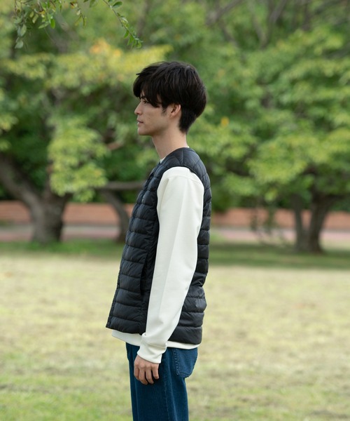 OUTDOOR PRODUCTS（アウトドアプロダクツ）の「【OUTDOOR PRODUCTS/アウトドアプロダクツ】軽量ダウン インナーベスト 撥水透湿防風ポケッタブル（パッカブル）700フィルパワー　ユニセックス（ダウンベスト・メンズ・チャコールグレー/オリーブ/ブラック・LARGE/MEDIUM/X-LARGE/XX-LARGE）」の8枚目の写真