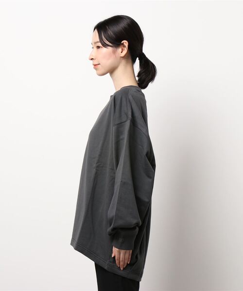 BROOKLYN OVERALL（ブルックリンオーバーオール）の「ドロップショルダースウェットシャツ（Tシャツ/カットソー・レディース・チャコールグレー/ダークブラウン/オフホワイト・FREE）」の4枚目の写真