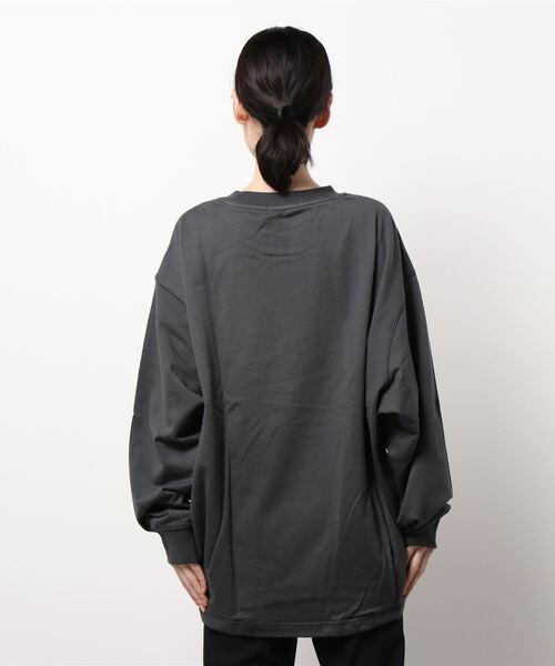 BROOKLYN OVERALL（ブルックリンオーバーオール）の「ドロップショルダースウェットシャツ（Tシャツ/カットソー・レディース・チャコールグレー/ダークブラウン/オフホワイト・FREE）」の5枚目の写真