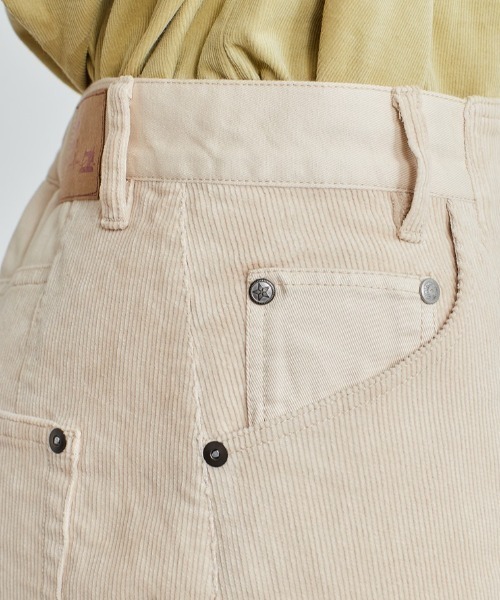 cepo（セポ）の「コーデュロイジップスカート（スカート・レディース・グリーン/オフホワイト/ブラウン・S/M）」の18枚目の写真