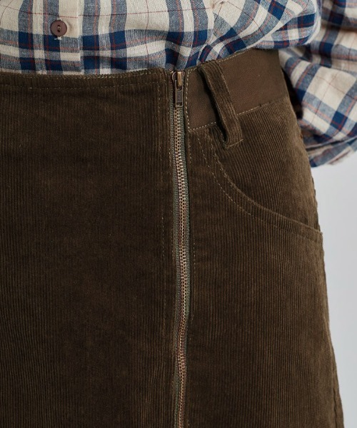 cepo（セポ）の「コーデュロイジップスカート（スカート・レディース・グリーン/オフホワイト/ブラウン・S/M）」の5枚目の写真