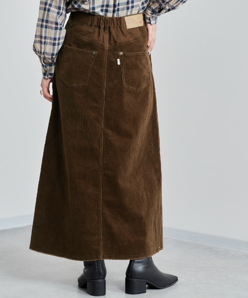 cepo（セポ）の「コーデュロイジップスカート（スカート・レディース・グリーン/オフホワイト/ブラウン・S/M）」の16枚目の写真