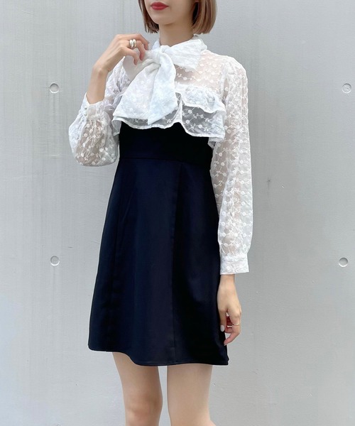 TITTY&CO.（ティティーアンドコー）の「長袖フラワーレースミニワンピース（ワンピース・レディース・ブラック/パープル・SMALL/MEDIUM）」の10枚目の写真