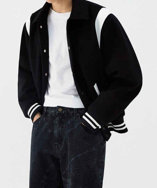 VIVASTUDIO(ビバスタジオ)の「FELT WOOL STADIUM JACKET(ブルゾン・メンズ・ブラック/ネイビー・MEDIUM/LARGE)」の2枚目の写真