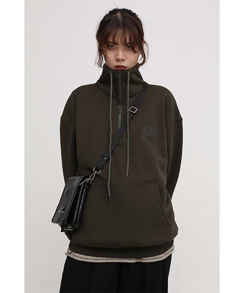 MASONPRINCE(メイソンプリンス)の「【MASONPRINCE】Oversized high neck half ZIP sweatshirt WY6061(スウェット・メンズ・ホワイト/ブラック/グレー/カーキ・S/M/L)」の4枚目の写真