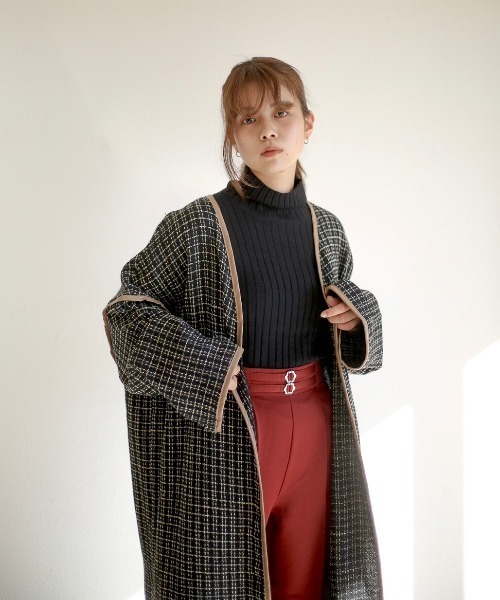 spoon store（スプーンストア）の「パイピングガウンコート（その他アウター・レディース・ブラック系/アイボリー系・フリー）」の3枚目の写真