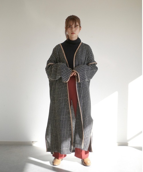 spoon store（スプーンストア）の「パイピングガウンコート（その他アウター・レディース・ブラック系/アイボリー系・フリー）」の17枚目の写真