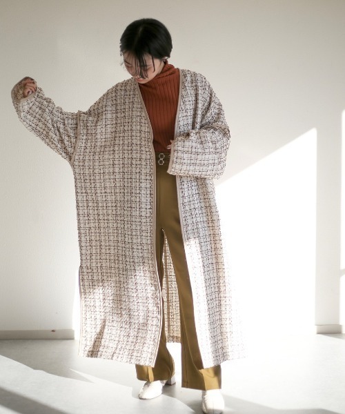 spoon store（スプーンストア）の「パイピングガウンコート（その他アウター・レディース・ブラック系/アイボリー系・フリー）」の4枚目の写真