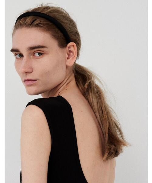 ucalypt(ユーカリプト)の「<ucalypt(ユーカリプト)> Narrow Headband ヘアバンド/カチューシャ<Select by EMMEL REFINES>(カチューシャ・レディース・ベージュ/ブラック・FREE)」の2枚目の写真