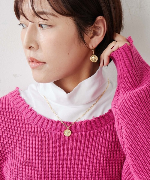 ear PAPILLONNER(イアパピヨネ)の「【WEB限定】メダイユネックレス(ネックレス・レディース・ゴールド/アンティークゴールド/ゴールド系その他2・ONE SIZE)」の4枚目の写真