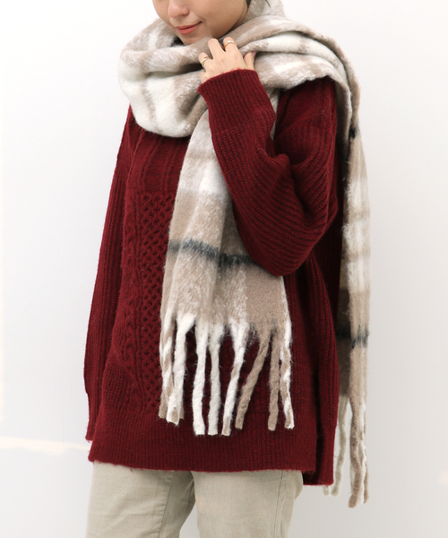 Simplicite（サンプリシテ）の「チェックブークレストール◆（マフラー・レディース・チャコールグレー/ブラック/ブルー/ベージュ・FREE）」の3枚目の写真