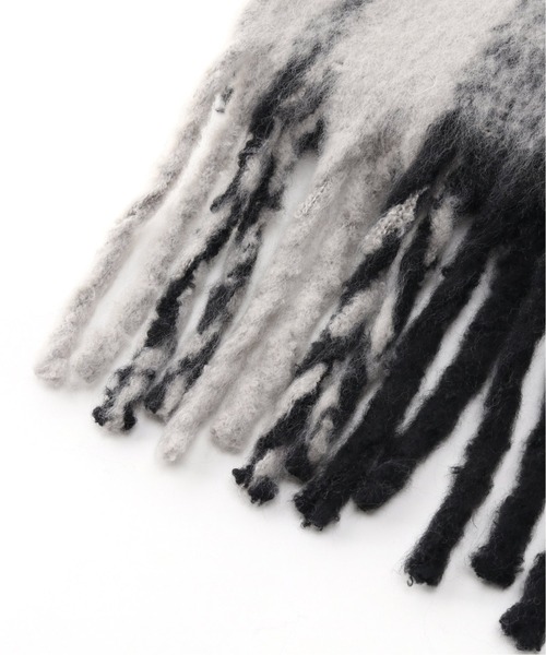 Simplicite（サンプリシテ）の「チェックブークレストール◆（マフラー・レディース・チャコールグレー/ブラック/ブルー/ベージュ・FREE）」の14枚目の写真