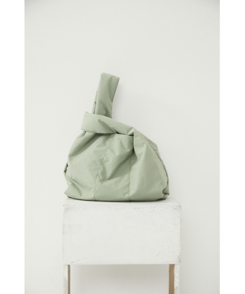 BLACK BY MOUSSY（ブラックバイマウジー）の「quilting small bag（キルティングスモールバック）（トートバッグ・レディース・ブラック/ライトカーキ・FREE）」の9枚目の写真