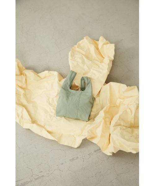BLACK BY MOUSSY（ブラックバイマウジー）の「quilting small bag（キルティングスモールバック）（トートバッグ・レディース・ブラック/ライトカーキ・FREE）」の13枚目の写真
