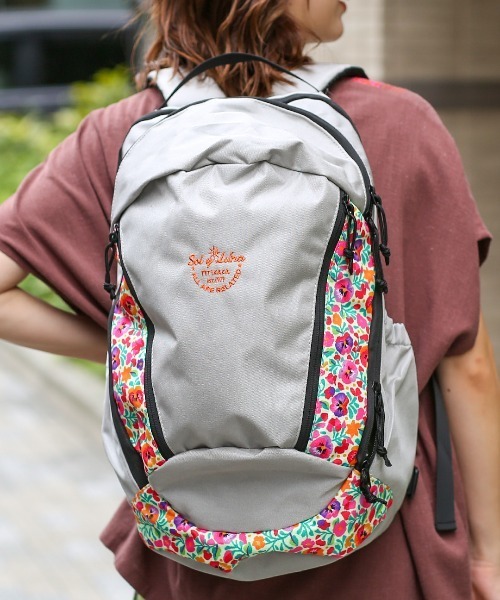 チチカカ(チチカカ)の「フルオープンリュックサック 【シリーズ累計10,000個突破】(バックパック/リュック・レディース・ブラック/ベージュ/グレー/グリーン・FREE)」の3枚目の写真