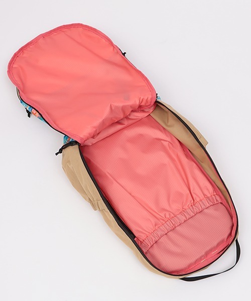 チチカカ(チチカカ)の「フルオープンリュックサック 【シリーズ累計10,000個突破】(バックパック/リュック・レディース・ブラック/ベージュ/グレー/グリーン・FREE)」の14枚目の写真