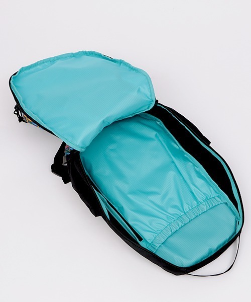 チチカカ(チチカカ)の「フルオープンリュックサック 【シリーズ累計10,000個突破】(バックパック/リュック・レディース・ブラック/ベージュ/グレー/グリーン・FREE)」の16枚目の写真