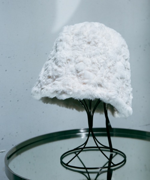 COLOR TOKYO ACCESSORIES(カラートウキョウアクセサリー)の「ファーボアバケットハット(ハット・レディース・ホワイト・FREE)」の8枚目の写真